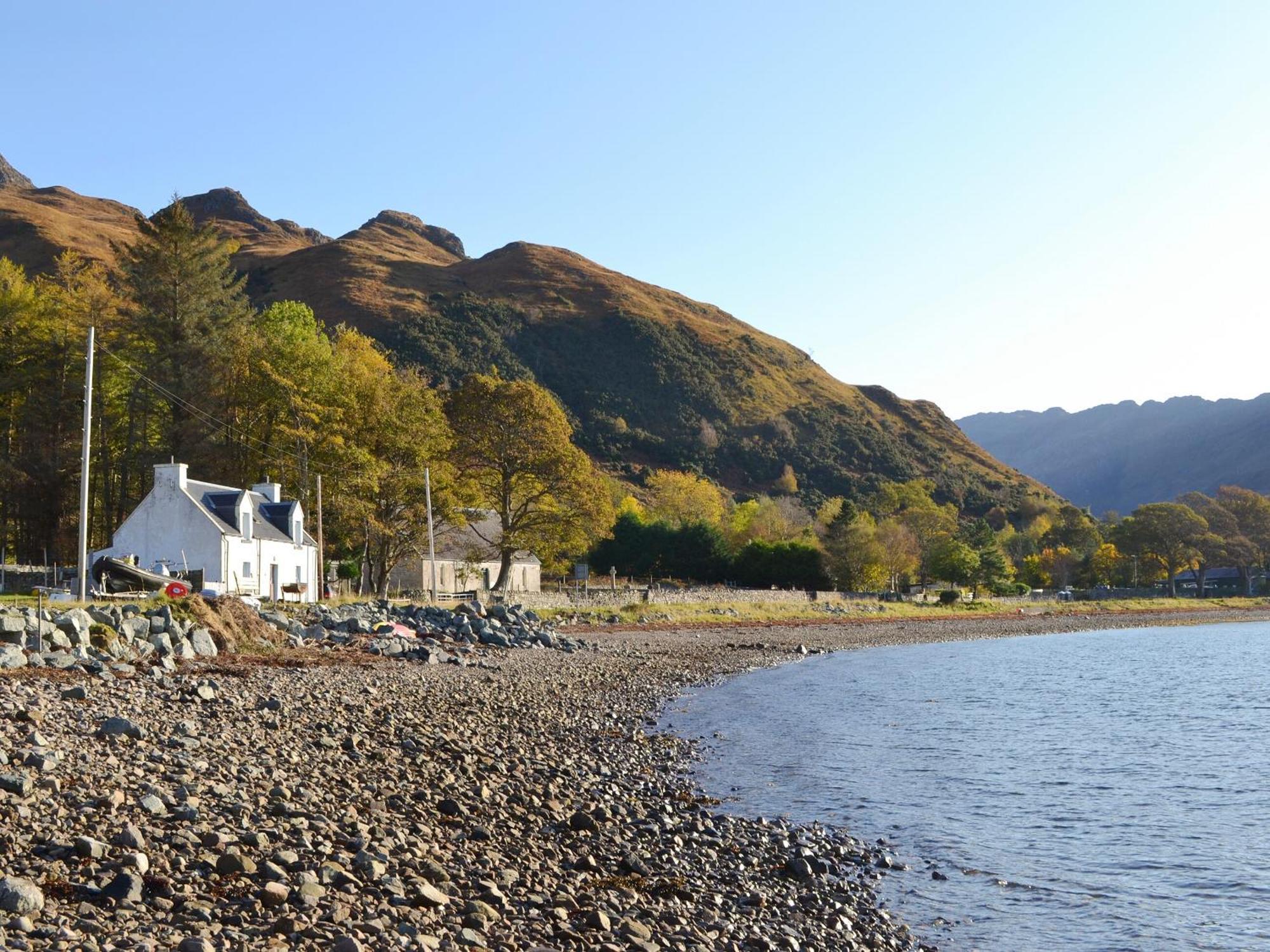 Shore Cottage Arnisdale Dış mekan fotoğraf